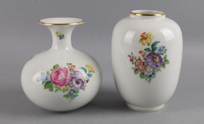 Zwei Vasen, Wiener Porzellanmanufaktur Augarten, - Antiquariato