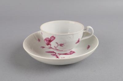 Tasse mit Unterschale, Ludwigsburg, um 1770/80, - Antiquitäten