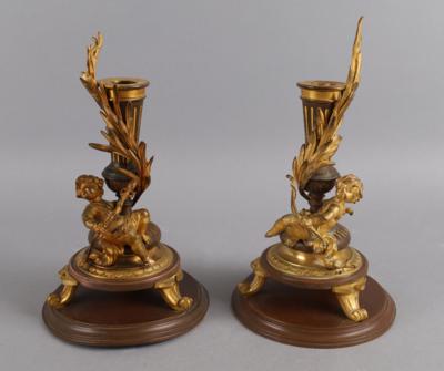 Paar neoklassizistische Kerzenzleuchter, - Antiquitäten