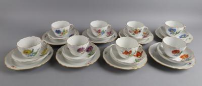 8 Tassen mit Untertassen und Tellern "Blumenbukett", Meissen 19./ 20. Jh. - Antiquariato