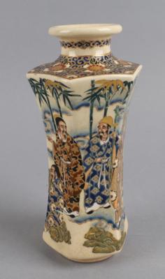 Satsuma Vase, Japan, - Antiquariato