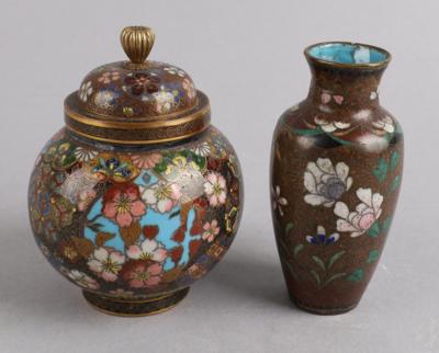 Cloisonné Deckeldose, 1 kl. Vase, - Antiquariato