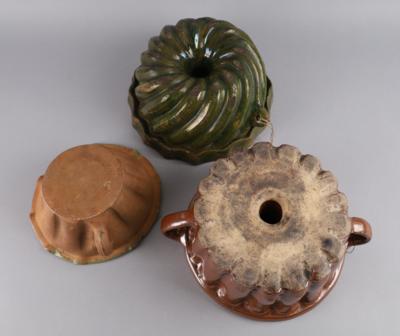 3 Keramik Back- und Guglhupfformen, - Antiquitäten