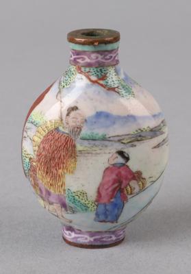 Email Snuff Bottle, China, Vierzeichen Marke Qianlong, um 1900, - Works of Art