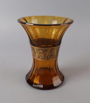Vase mit Dekordarstellung bewaffneter Amaznen, Entwurf: wohl Leo Moser, 1914, Ausführung: Moser Karlsbad - Antiquitäten