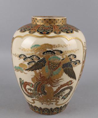 Satsuma Vase, Japan, Meiji Periode, - Antiquitäten