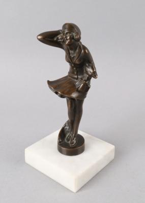 Bronzefigur eines Mädchens im Wind, um 1920 - Antiquariato