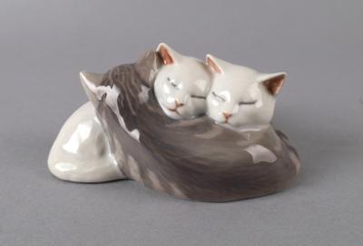 Drei schlafende Katzen, Royal Copenhagen, - Works of Art