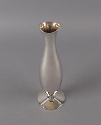 Vase aus Sterlingsilber, Gebrüder Deyhle, Schwäbisch Gmünd - Works of Art