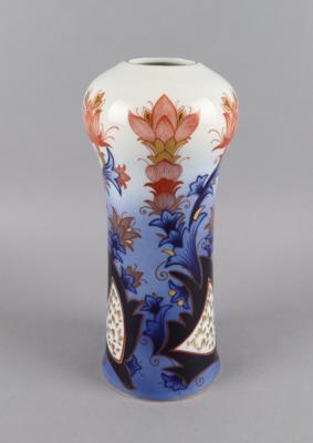 Vase mit Floraldekor, Fraureuth Kunstabteilung, Wallendorf, um 1926 - Antiquariato