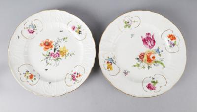 2 Teller mit Blumen Dekor, Meissen 1763-1774 - Antiquariato