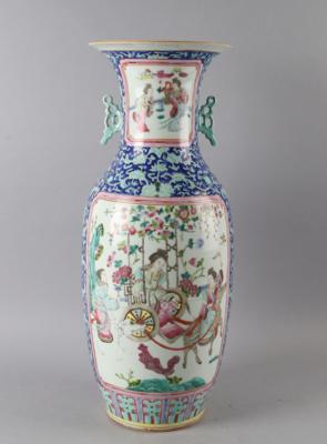 Famille rose Vase, China, 19./20. Jh., - Antiquitäten