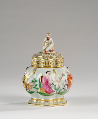 Deckelgefäß nach asiatischem Vorbild, Kaiserliche Porzellanmanufaktur, Wien 1844, - Works of Art