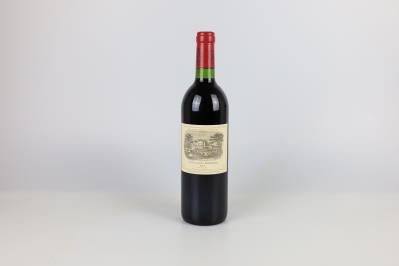 1982 Château Lafite-Rothschild, Bordeaux, 98 Parker-Punkte - Wines and Spirits