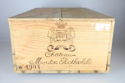 1993 Château Mouton Rothschild, Bordeaux, 90 Cellar Tracker-Punkte, 12 Flaschen, in OHK - Wines and Spirits