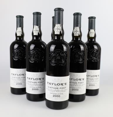 2000 Taylor's Vintage Port DOC, Taylor’s, Portugal, 98 Parker-Punkte, 6 Flaschen - Die große Herbst-Weinauktion powered by Falstaff