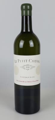 2018 Le Petit Cheval Blanc de Château Cheval Blanc, Bordeaux, 95 Parker-Punkte - Die große Herbst-Weinauktion powered by Falstaff