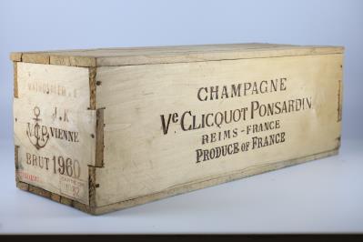 1960 Champagne Veuve Clicquot Vintage Brut AOC, Frankreich, Methusalem - Wines and Spirits powered by Falstaff