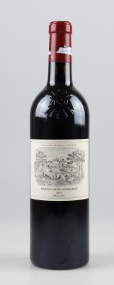 2010 Château Lafite-Rothschild, Bordeaux, 100 Parker-Punkte - Wines and Spirits powered by Falstaff