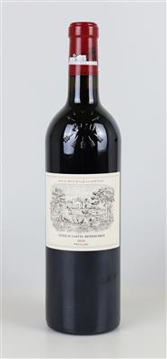 2010 Château Lafite-Rothschild, Bordeaux, 100 Parker-Punkte, in OVP - Wines and Spirits powered by Falstaff