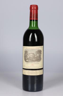 1982 Château Lafite-Rothschild, Bordeaux, 98 Parker-Punkte - Wines and Spirits powered by Falstaff