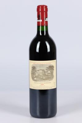 1989 Château Lafite-Rothschild, Bordeaux, 95 Parker-Punkte - Wines and Spirits powered by Falstaff