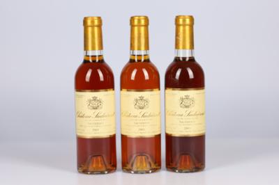 2001 Château Suduiraut, Bordeaux, 98 Falstaff-Punkte, 3 Flaschen halbe Bouteille - Die große Frühjahrs-Weinauktion powered by Falstaff