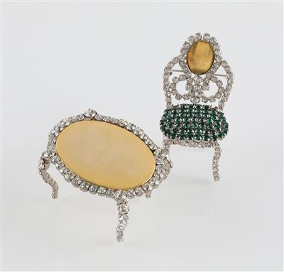 Christian Dior - Dreidimensionale Stuhl-Brosche und Tisch, 1966, - Móda a doplňky