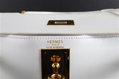 Hermès Kelly Retourné 28, - Handtaschen und Accessoires 2021/10/07 -  Realized price: EUR 5,500 - Dorotheum