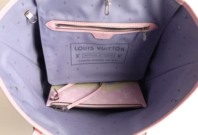 Louis Vuitton Escale Pochette 2600