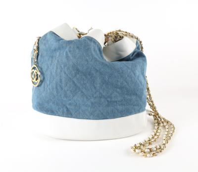 CHANEL Bucket Bag, - Handbags & accessories