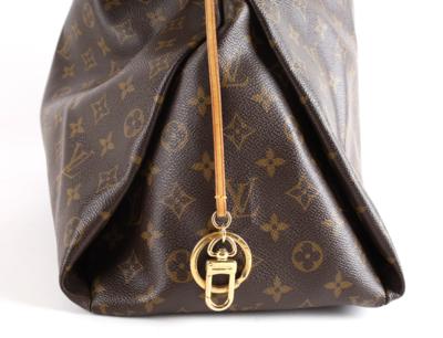 Louis Vuitton. Artsy Monogram Bag. Auction
