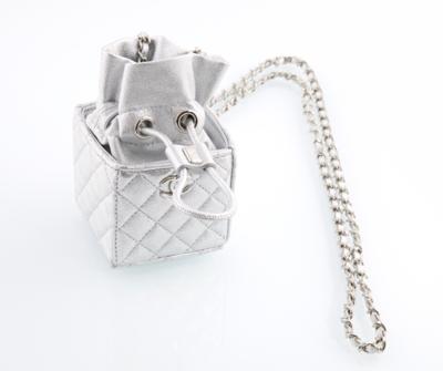 CHANEL Nano Cube Bag, - Handtaschen & Accessoires