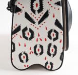 LOUIS VUITTON Twist Bucket Bag, - Handtaschen & Accessoires 2022/10/12 -  Realized price: EUR 1,400 - Dorotheum