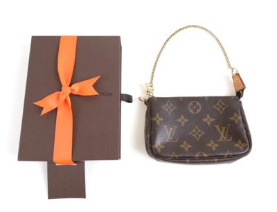 Authentic-Louis-Vuitton-Monogram-Mini-Pochette-Accessoires-Brown-M58009-Used-F/S