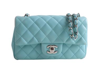 CHANEL Timeless Mini Flap Bag, - Handtaschen & Accessoires