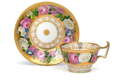 Biedermeier tea cup and saucer, - Glass and porcelain