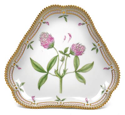 Flora Danica triangular dish, ‘Trifolium alpestre Müll.’, - Sklo, Porcelán