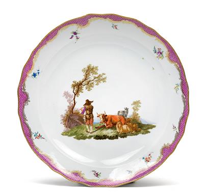 Large dish with pastoral scene, - Glass and porcelain