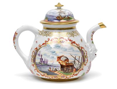 K. P. M. teapot with cover, - Glass and porcelain