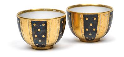 A pair of cups with Turks, - Sklo, Porcelán