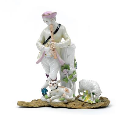 Shepherd with dog and sheep on a ‘bronze doré’ base, - Sklo, Porcelán