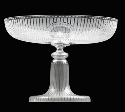 An elegant epergne bearing the monogram AF, - Glass and porcelain