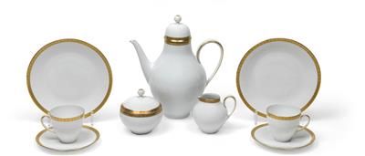 A coffee service, - Glass and porcelain