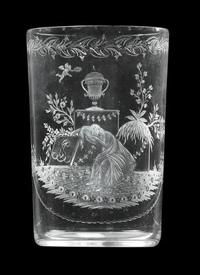 Klassizistischer Becher mit Gedenkstein, - Glas und Porzellan