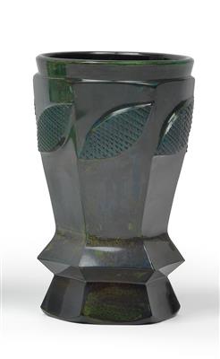 A Lithyalin cup, - Sklo, Porcelán