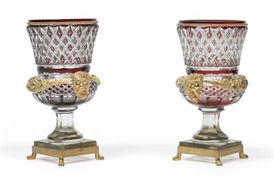 A pair of glass vases with gilt bronze mounts, - Sklo, Porcelán