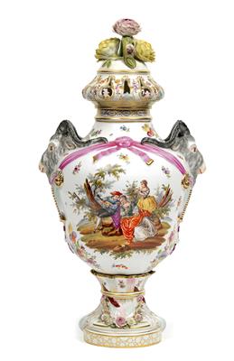 A splendid lidded vase, - Glass and porcelain