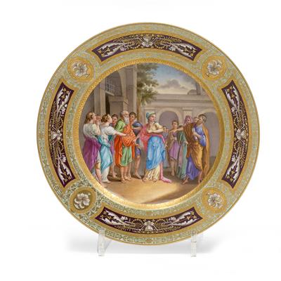 A pictorial plate with a scene in the manner of antiquity, - Sklo, Porcelán