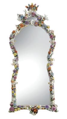 A splendid porcelain mirror frame, - Glass and porcelain